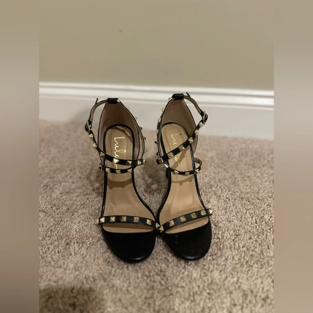 Lulus black studded heels